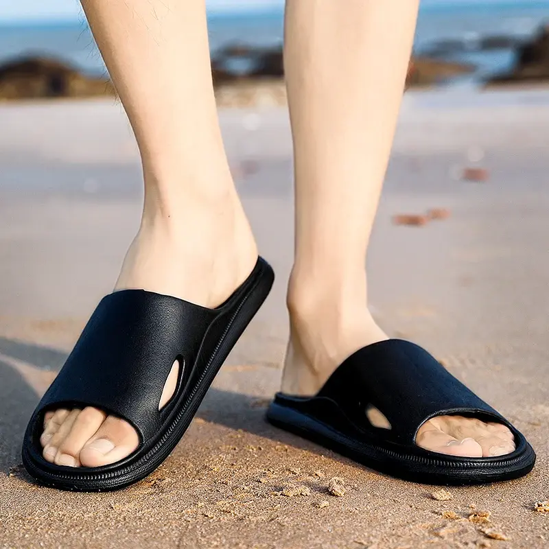 2024 Nieuwe Trend Heren Slippers Voor Zomerkleding Antislip En Comfortabele Luie Teenslippers Mode Outdoor Slippers