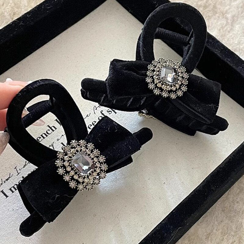 Black Velvet Hair Claw Clip with Rhinestone Hair Clips Fashion Hair Styling Accessories for Women Girls