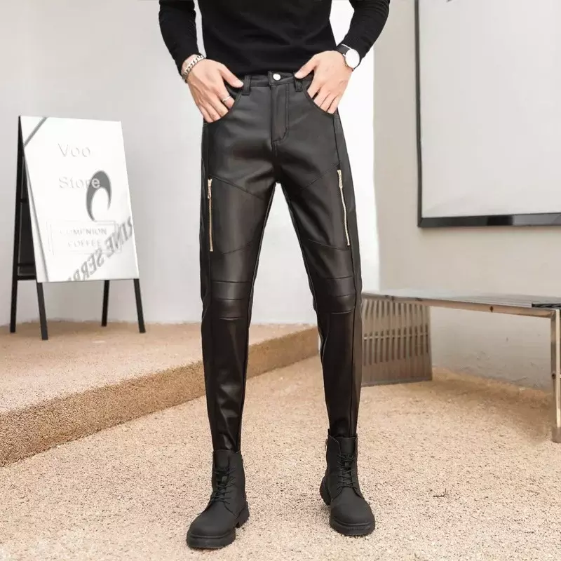 Calças de lápis fino de couro fosco preto masculino, calças masculinas de motocicleta PU com emenda, fecho lateral chique com bolso, calças personalizadas