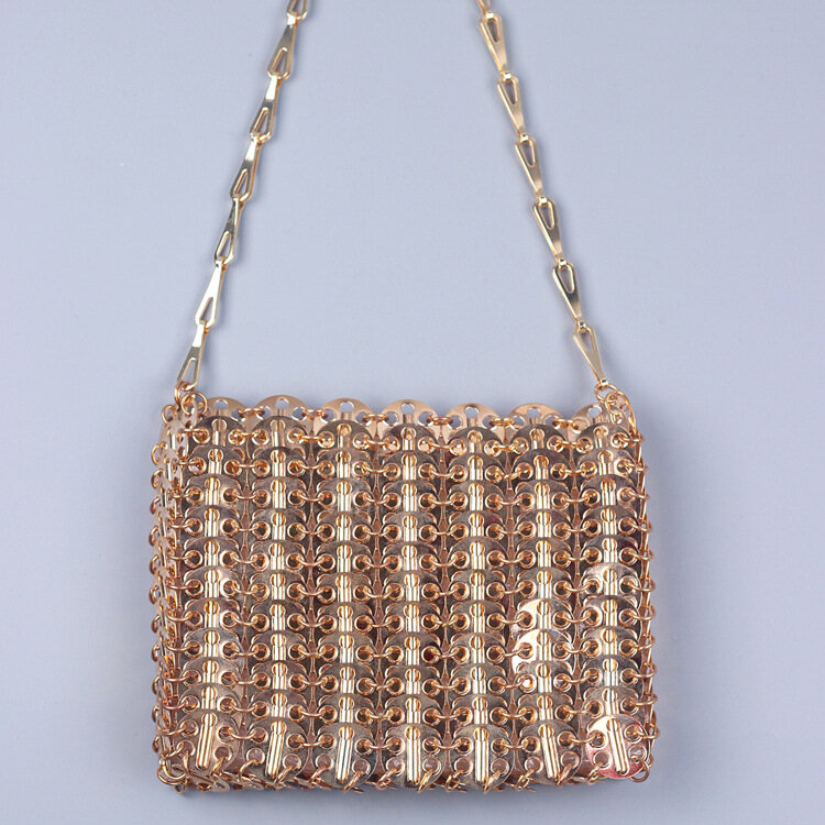 Słynny markowy łańcuszek małe torebki metalowa mosiężna torba crossbody luksusowy projektant wieczorne sprzęgło kobiet srebrne torby kurierskie