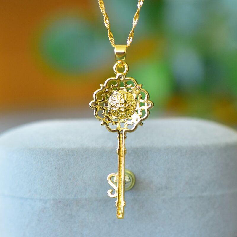 Медная инкрустированная натуральная Нефритовая полая подвеска с золотым ключом, модное женское ожерелье, подвеска, ювелирные изделия, подарки