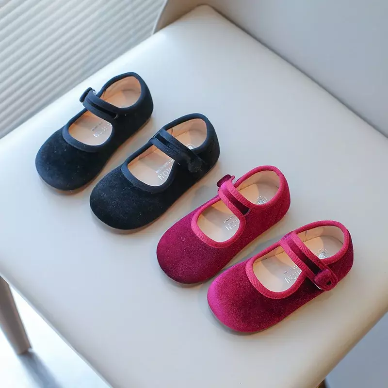 2024 nowe skórzane buty dziecięce wiosenne jesienne mieszkania baletowe dla dziewczynek z okrągłym noskiem dla dzieci przyczynowa lekka sukienka buty wyczynowe