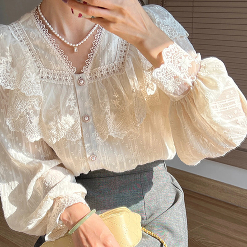 Blusa de manga larga con volantes para mujer, camisa de encaje, Estilo Vintage, francés, Lolita, elegante, de alta calidad, a la moda