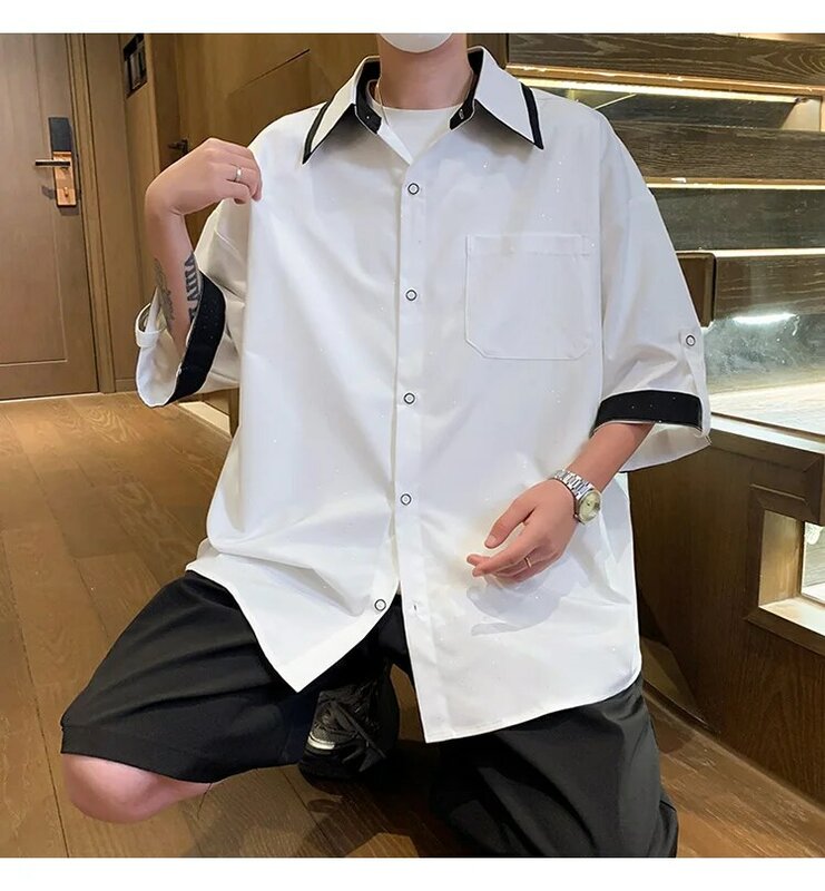 Camisa masculina em coreano de cor de contraste de estrela, tendência de manga cinco quartos, blusa solta, moda