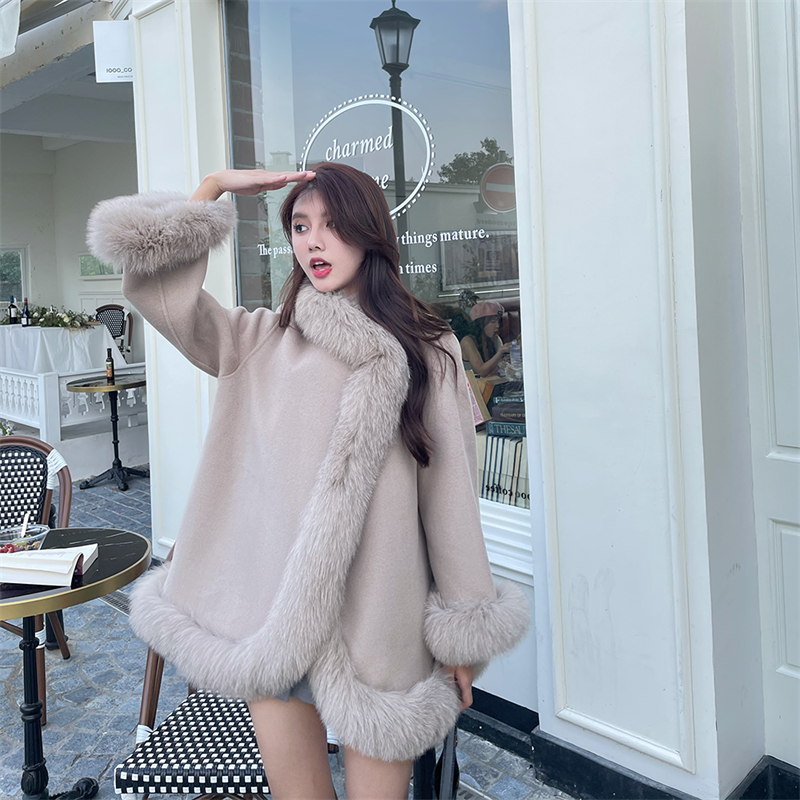 2023 Winter New Mid-Length Women's Wool Double-Sided Woolen Fox Fur Collar Fur Small Cape and Shawl scarf women luxury