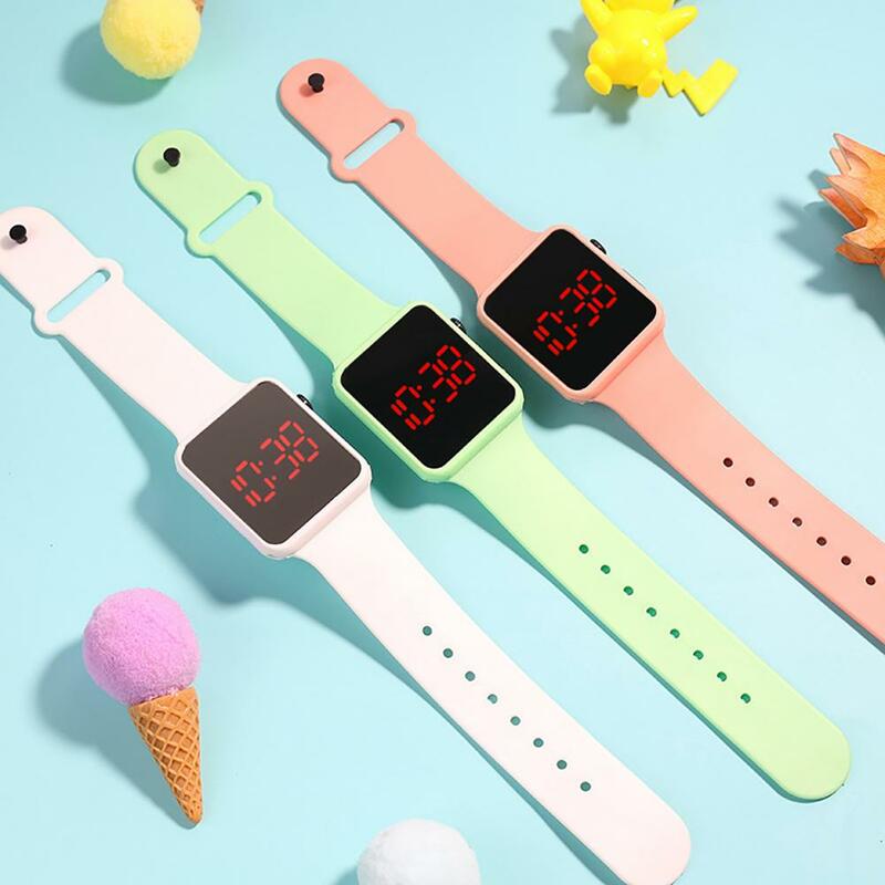 Timing preciso confortável de usar LED Square Watch Kid Moda Relógio De Pulso Brinquedo para Crianças