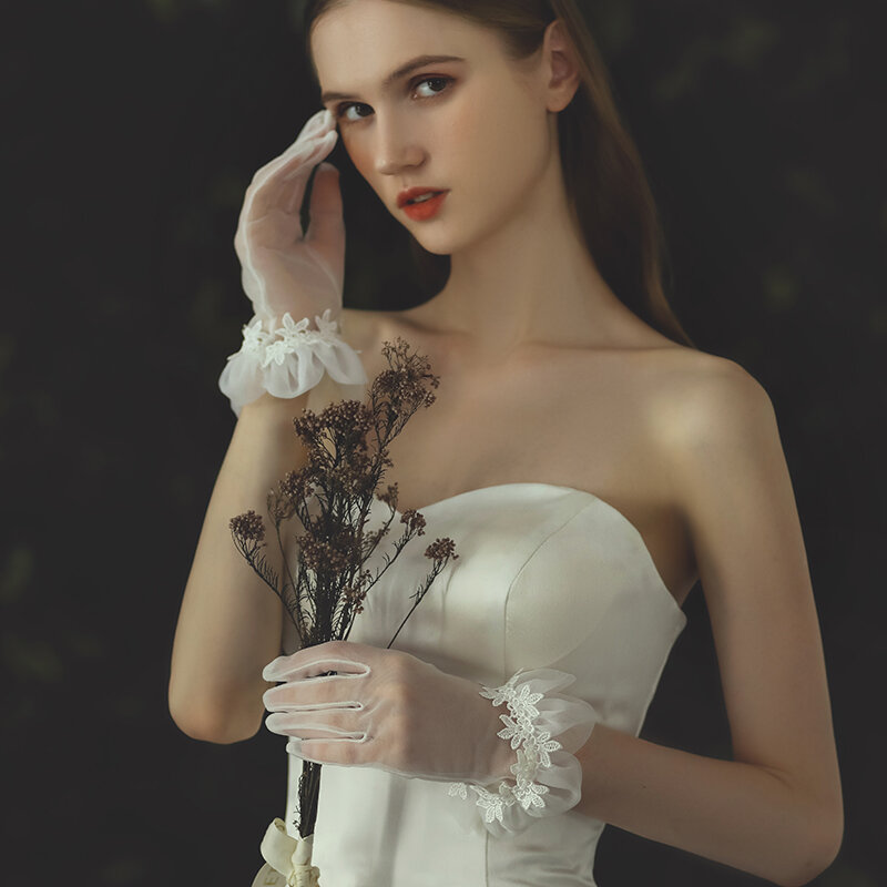 Luvas femininas luvas de renda cheia dedo luvas de tule curto etiqueta luvas elásticas folha de lótus sheers luvas de casamento preto