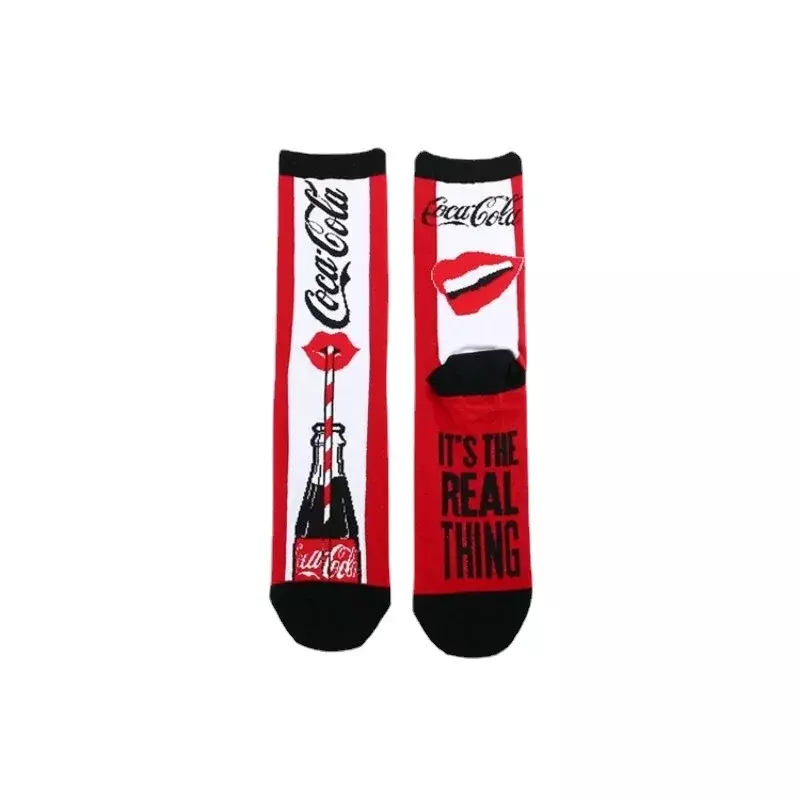 ถุงเท้าลายการ์ตูนโค้ก3คู่ถุงเท้าผ้าแจ็คการ์ดสีแดงอเนกประสงค์สำหรับเล่นกีฬาและสันทนาการ
