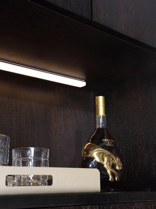 Armário minimalista do vinho da madeira maciça, armazenamento da sala, aparador moderno, decoração chinesa nova do estilo