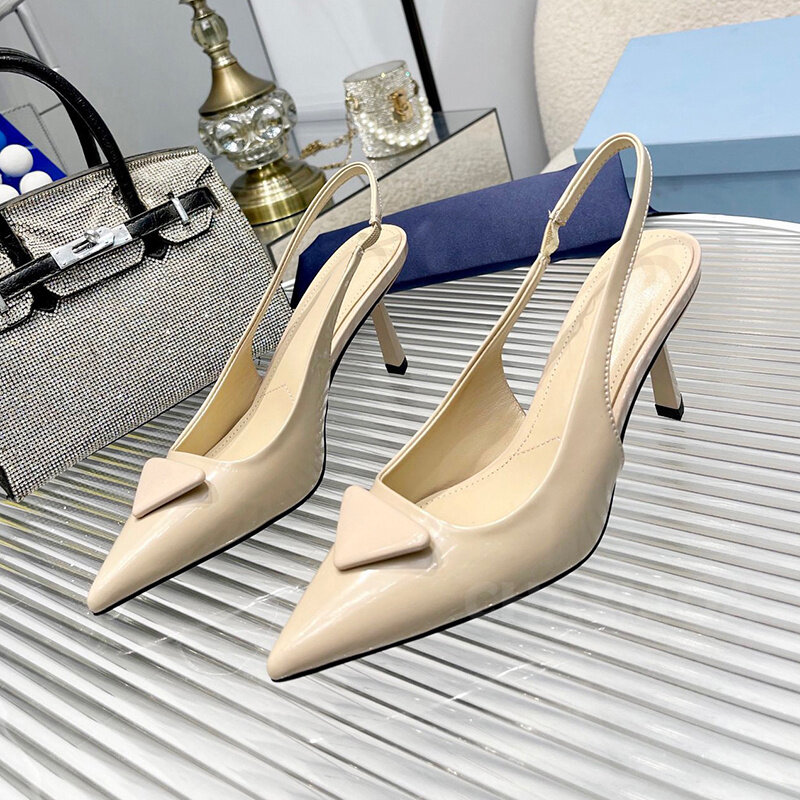 Summer 2024 Walk Show New Female High Heeled Sandals Pointy Toe Toe Wrapping Design Lady Shoes Elegant Fashion Sandals