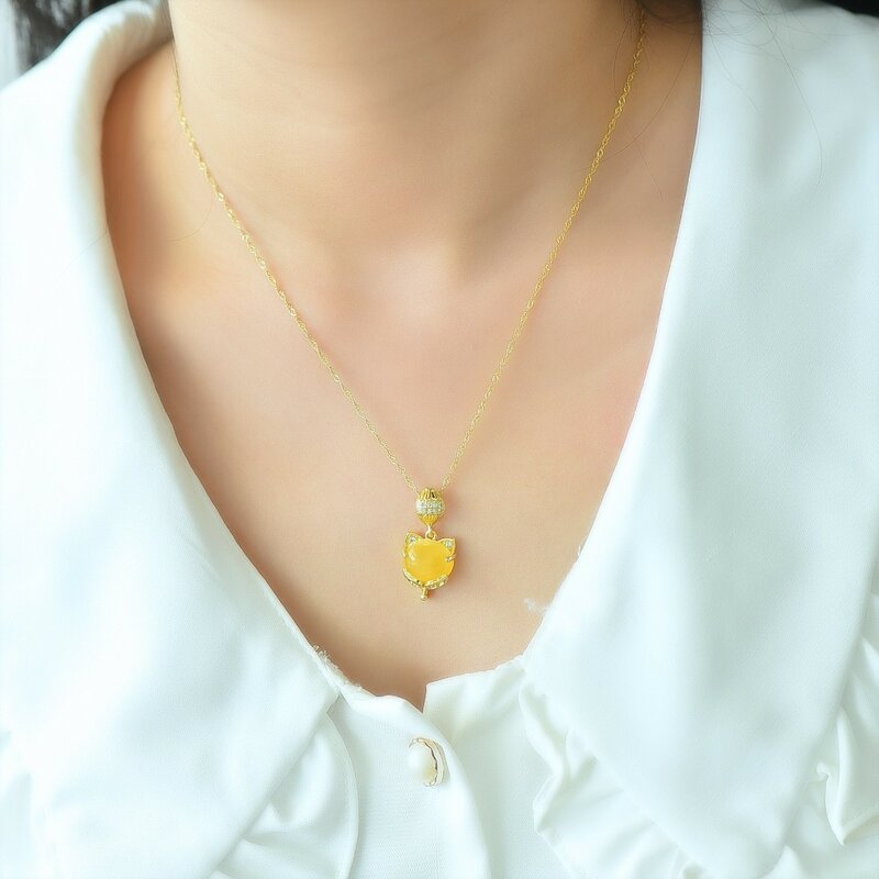 Collier pendentif tête de renard en ambre naturel pour femme, accessoires de bijoux fins, pierres précieuses de guérison authentiques, ambre baltique