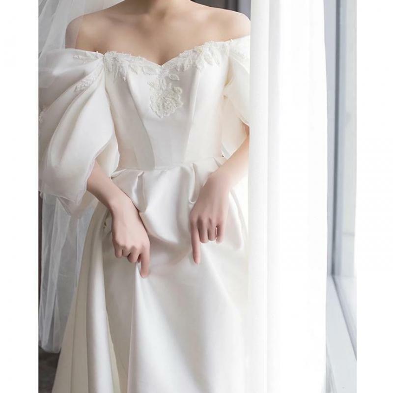 Sukienka Na Wesele-vestido de novia clásico con cuello de barco para mujer, vestido de novia con tren pequeño, elegante, largo, línea A, satén, el más nuevo