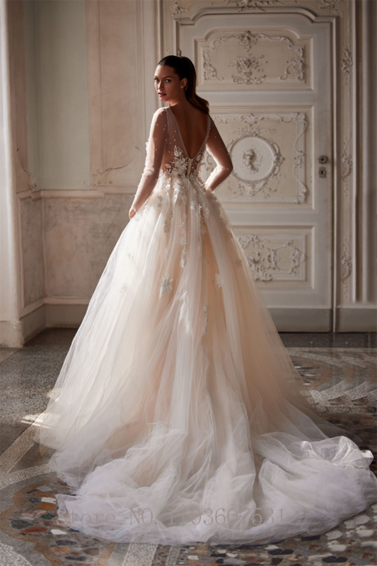 Платье Свадебное на тонких бретельках, тюль с аппликацией, V-образным вырезом, бисером, ТРАПЕЦИЕВИДНОЕ, с длинными рукавами-иллюзиями, для невесты