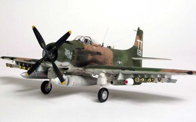 تاميا 61073 نموذج لعبة تجميع ثابت 1/48 مقياس A-1J الأمريكية Skywalker نموذج طائرة هجوم
