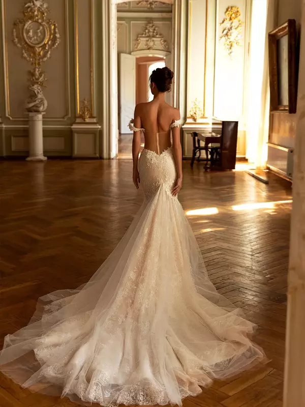 Nuovo elegante abito da sposa sexy a sirena con scollo a cuore con maniche corte e abito da sposa con applicazioni scintillanti floreali 3D