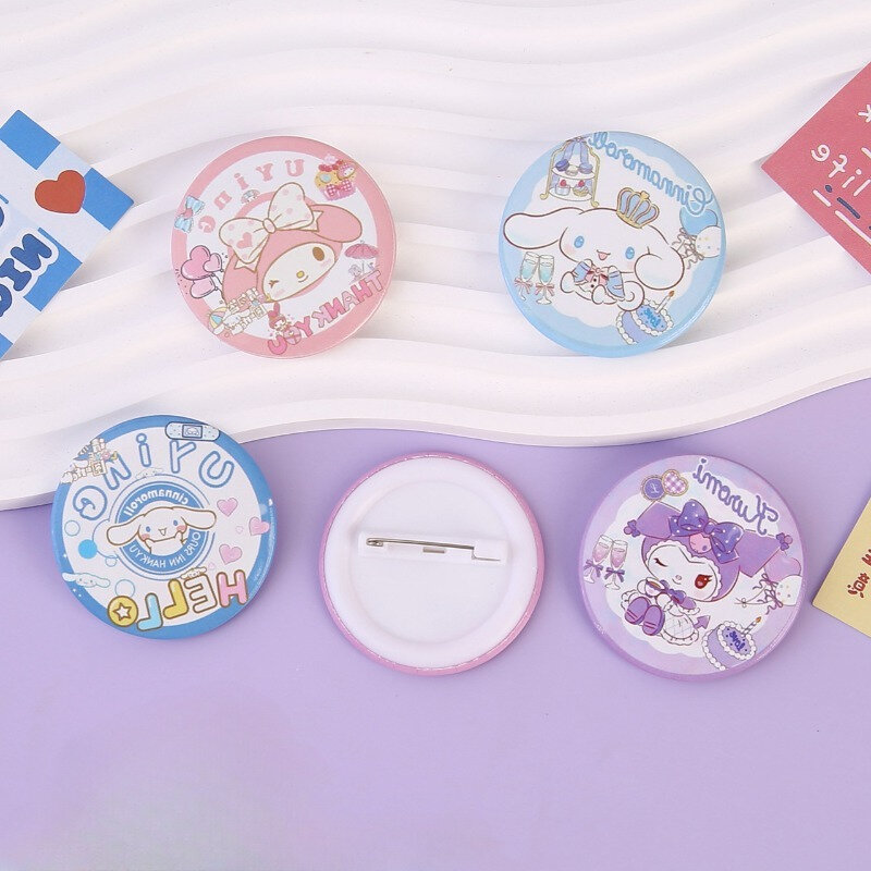 Sanrio Kuromi Cartoon Broches, Figuras de Ação Anime, Cinnamoroll My Melody, Alfinetes de lapela, Mochila, Decoração de roupas, Presentes infantis