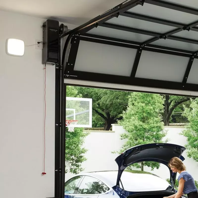 CHAMBERLAIN RJO101MC dinding ultra-tenang dengan cadangan baterai dan lampu LED pembuka pintu garasi, 36 pon, HITAM