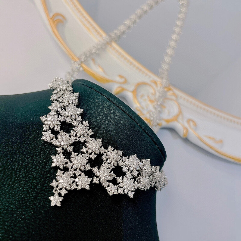 Aazuo kalung emas putih murni 18K berlian asli 8.0ct H mewah penuh berlian kepingan salju hadiah untuk wanita kelas tinggi pesta perjamuan