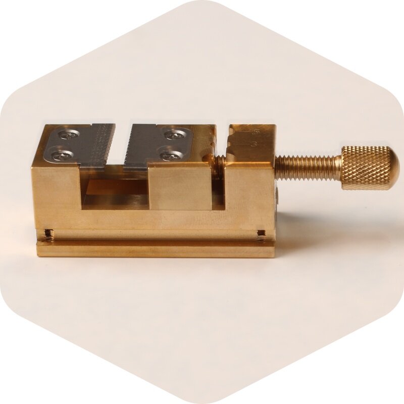 Riparazione dell'orologio morsetto per tubo puntatore a sede fissa da tavolo morsa manuale strumento di riparazione dell'orologio in rame
