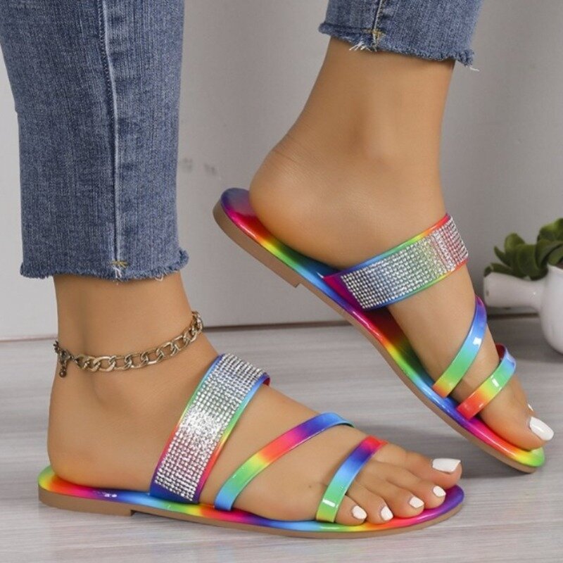 Chinelos arco-íris de strass para mulheres, lindos chinelos femininos, moda praia ao ar livre, sapatos baixos, verão, 2022