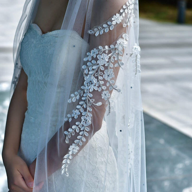 BL4046 velo da sposa da sposa con copricapo intarsiato di fiori e diamanti