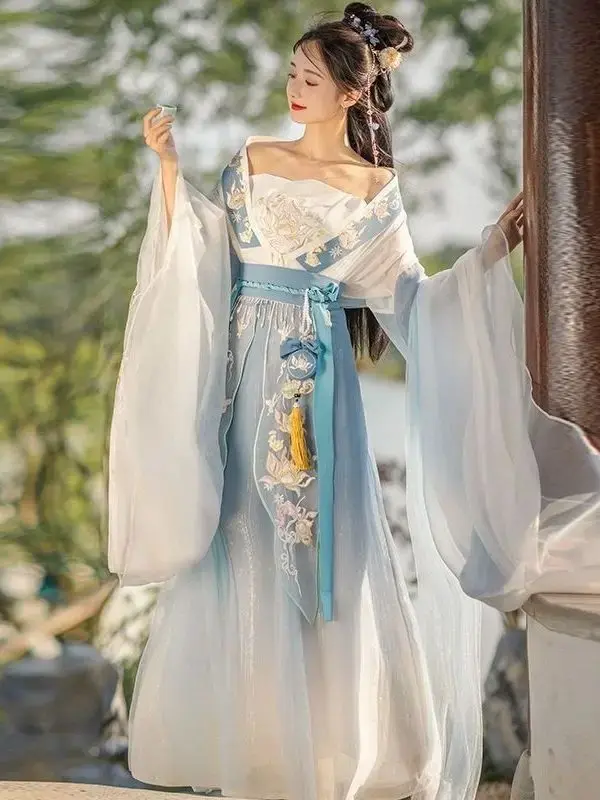 Hanfu ชุดเดรสแขนกว้างปักลายสำหรับผู้หญิงในฤดูใบไม้ร่วงและฤดูหนาวชุดคอสเพลย์ผู้หญิงสไตล์ดั้งเดิมจากจีน