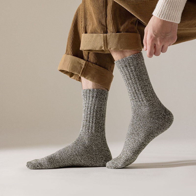 Kaus kaki wol pria dan musim dingin, 5 pasang kaus kaki wol mewah dan tebal isolasi warna Solid dan serbaguna tahan bau tabung sedang