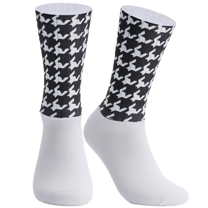 Новые противоскользящие бесшовные велосипедные носки, встроенная форма, высокотехнологичные велосипедные женские велосипедные спортивные носки для бега на открытом воздухе