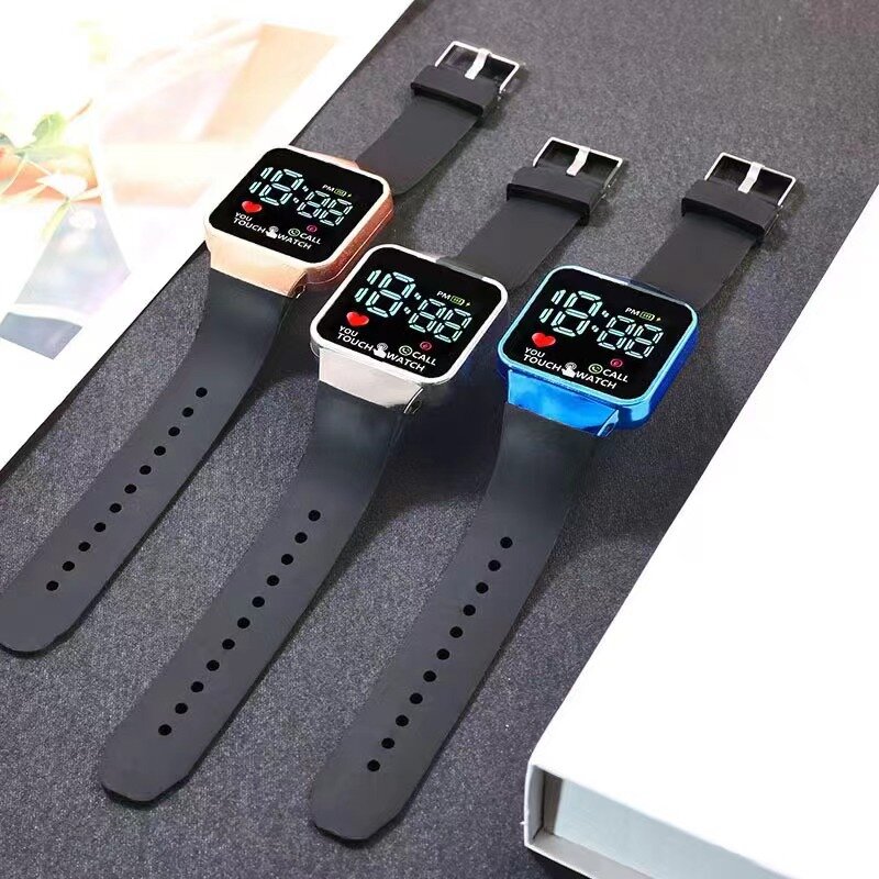 De Nieuwe Galvaniseren Liefde Led Elektronisch Horloge Touch Sport Eenvoudig Student Paar Armband Horloge