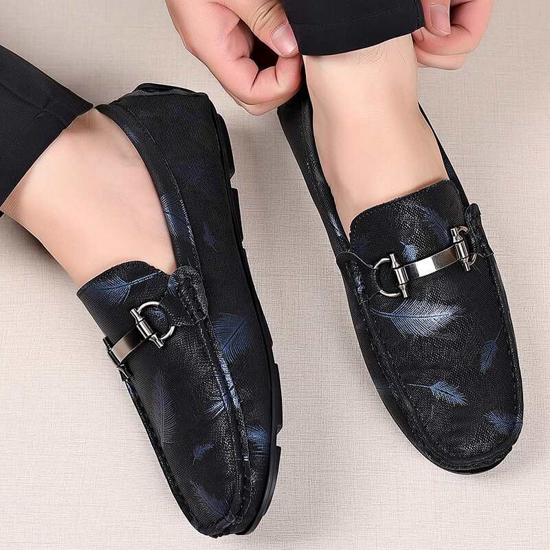 YRZL męskie mokasyny 2024 modne codzienne skórzane buty sprężyna wysokiej jakości męskie klasyczne mokasyny wygodne buty do jazdy na świeżym powietrzu