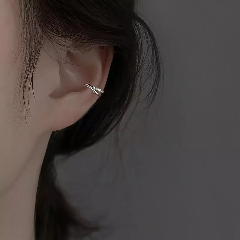 Boucles d'oreilles manchette d'oreille de style populaire pour femmes, charmant cristal brillant, sans piercing, clip d'oreille, cadeau de bijoux, 1 PC