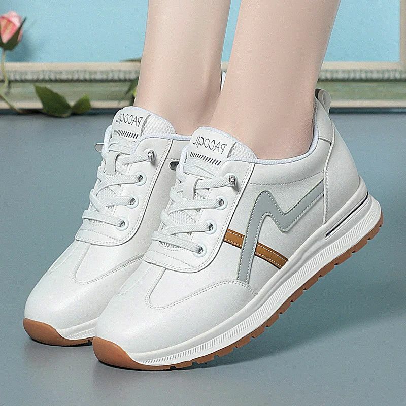 Spring Autumn Women Casual Soft Sole Shoes Non-slip Outdoor Grass Walking Sneakers Training Comfort Soft Leather Flat Shoes