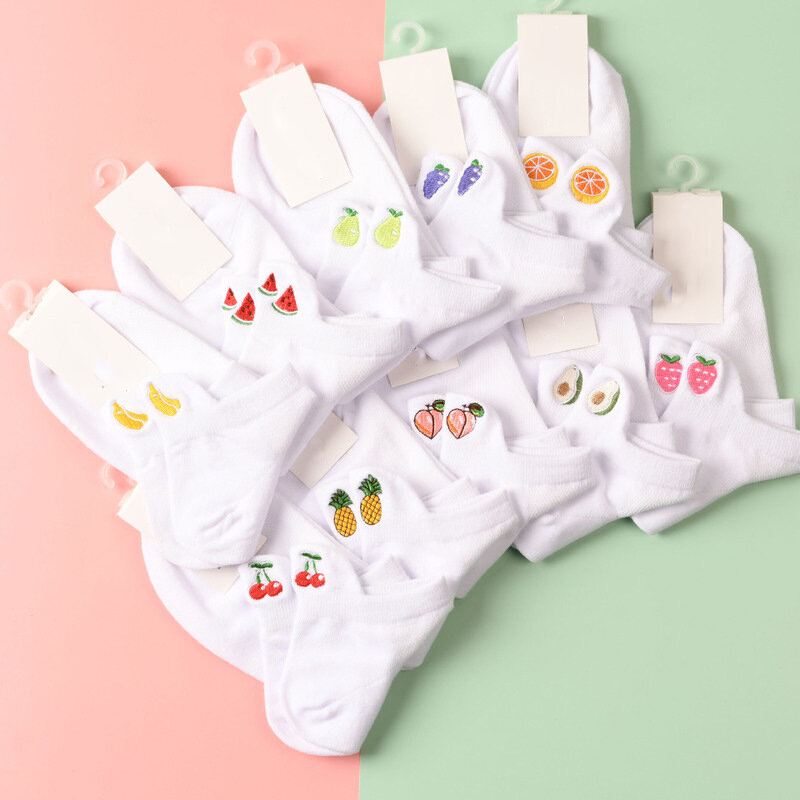 Calcetines cortos con estampado de dibujos animados para mujer, medias con estampado de fruta, aguacate, Kawaii, Harajuku, bordado de calle, 1 par