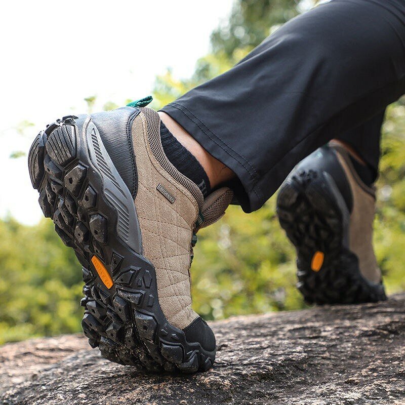 HUMTTO-zapatos de senderismo de diseñador de lujo para hombre, zapatillas de Trekking de escalada de invierno, zapatos de trabajo de cuero para deportes al aire libre, 110282A