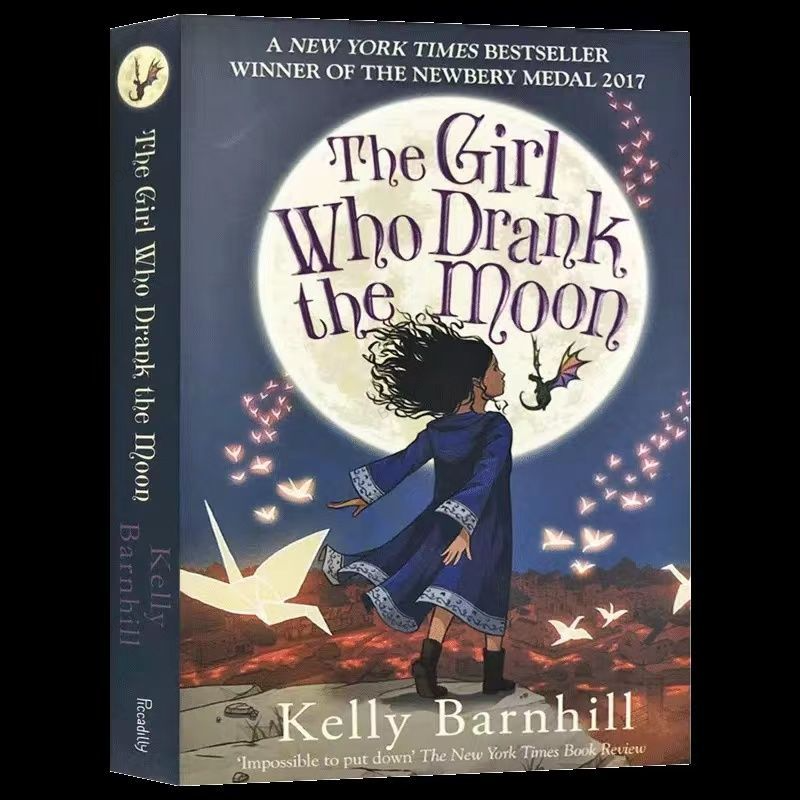 La chica que bebe la luna, la niña que bebe la luna, libro en inglés Original, lectura Extracurricular