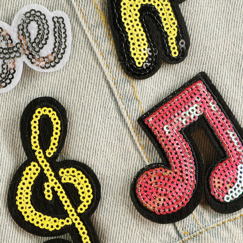 スパンコール刺embroidery付きの熱接着剤パッチ,手工芸品用の粘着性生地ステッカー,デニムジャケット,音楽バッジ