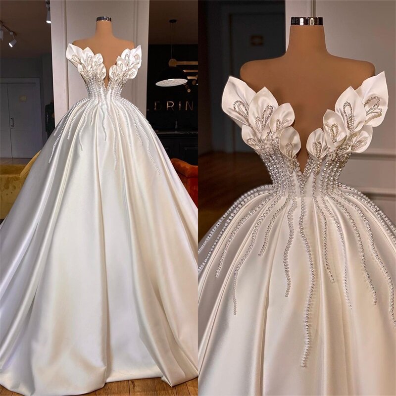 Designer Pearls Satin Ball Gown Wedding Dress Luxury 3D Flower Sleeveless Bridal Gown Custom Made Lace Up Back Robes De Mariée