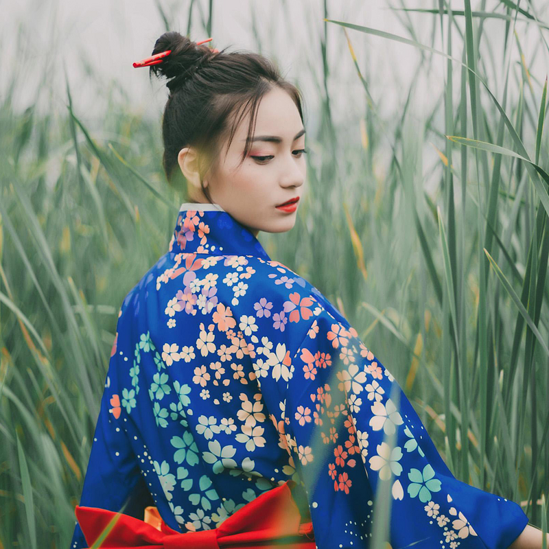 Женское кимоно с жестким воротником, японский халат с широким поясом, с камелией