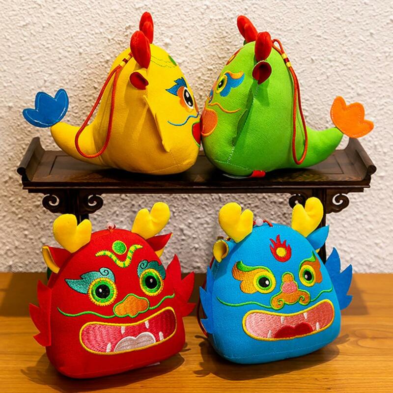 2024 Jaar Van Dragon Nieuwjaar 3d Pluche Dragon Pop Ornament Lente Festival Cadeau Cartoon Chinese Dragon Opknoping Decor Met Kwast