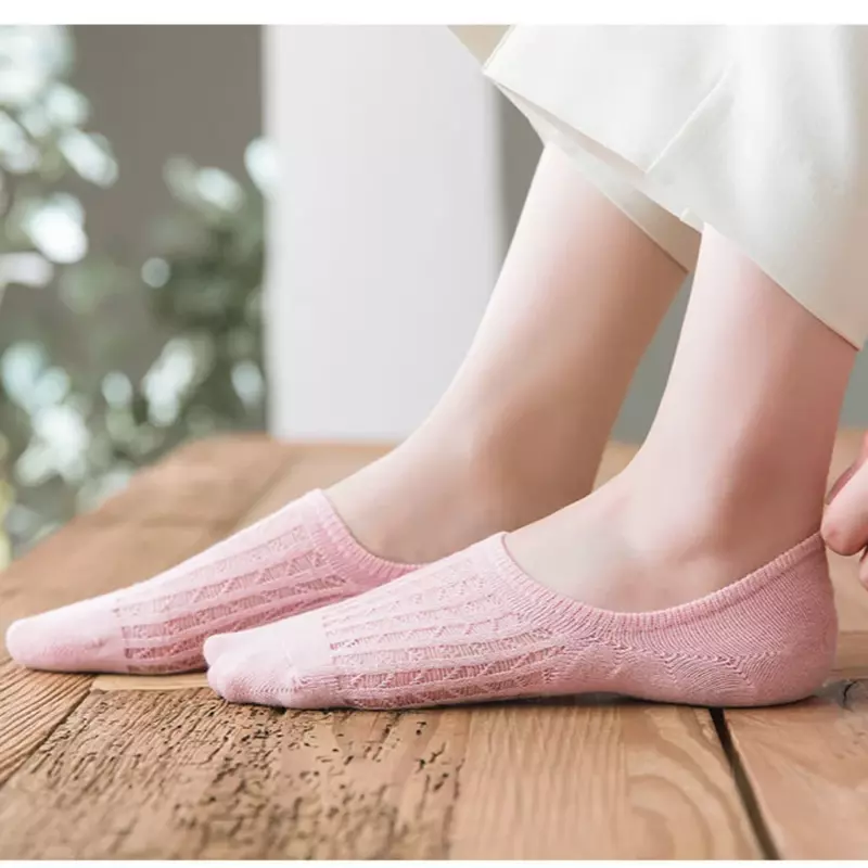 Kaus kaki jala anti selip untuk wanita, kaus kaki jaring musim panas bahan silikon antiselip, kaus kaki semata kaki potongan rendah, kaus kaki tipis bersirkulasi udara untuk wanita isi 5 pasang