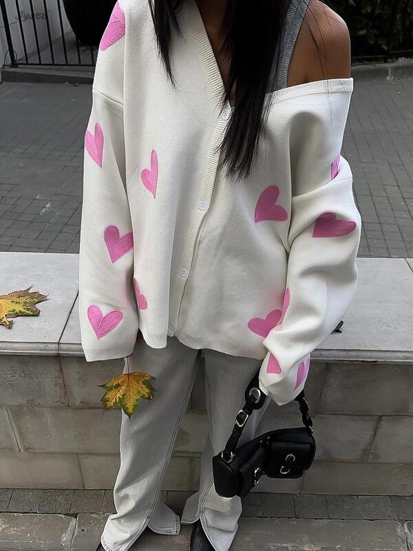 Вязаный кардиган с вышивкой в виде сердечек, свитер, шикарная однобортная трикотажная куртка, модное осенне-зимнее Свободное пальто для дома, 2024
