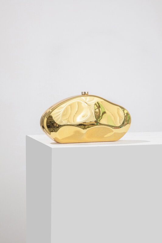 Bolso de mano con forma de concha acrílica para mujer, bonito bolso de mano de metal brillante, dorado, plateado, azul, para fiesta de noche, 2024