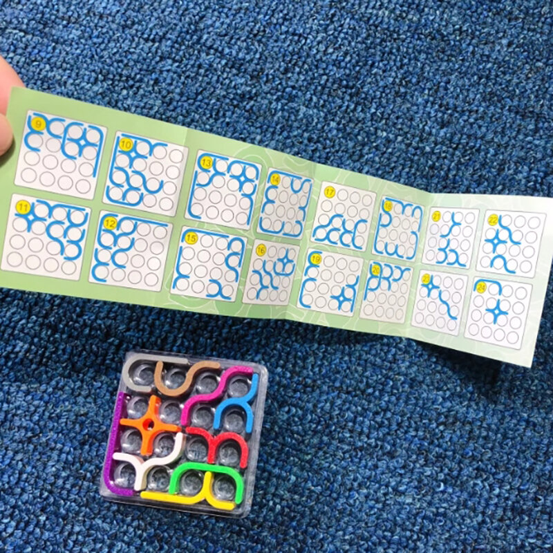 Mainan Puzzle kecerdasan 3D untuk anak-anak, mainan teka-teki matriks berlekuk gila transparan warna-warni