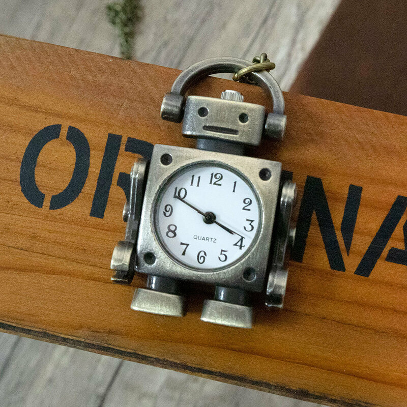 Personalità moda retrò commercio estero caldo vecchio stile orologio da parete cartone animato piccolo robot creativo orologio da parete studenti