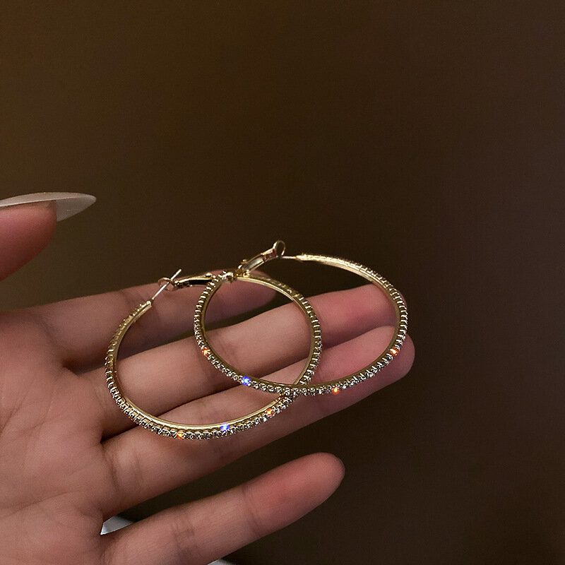 Anting lingkaran kristal bulat besar untuk wanita, anting lingkaran berlian imitasi geometris 2022 hadiah perhiasan