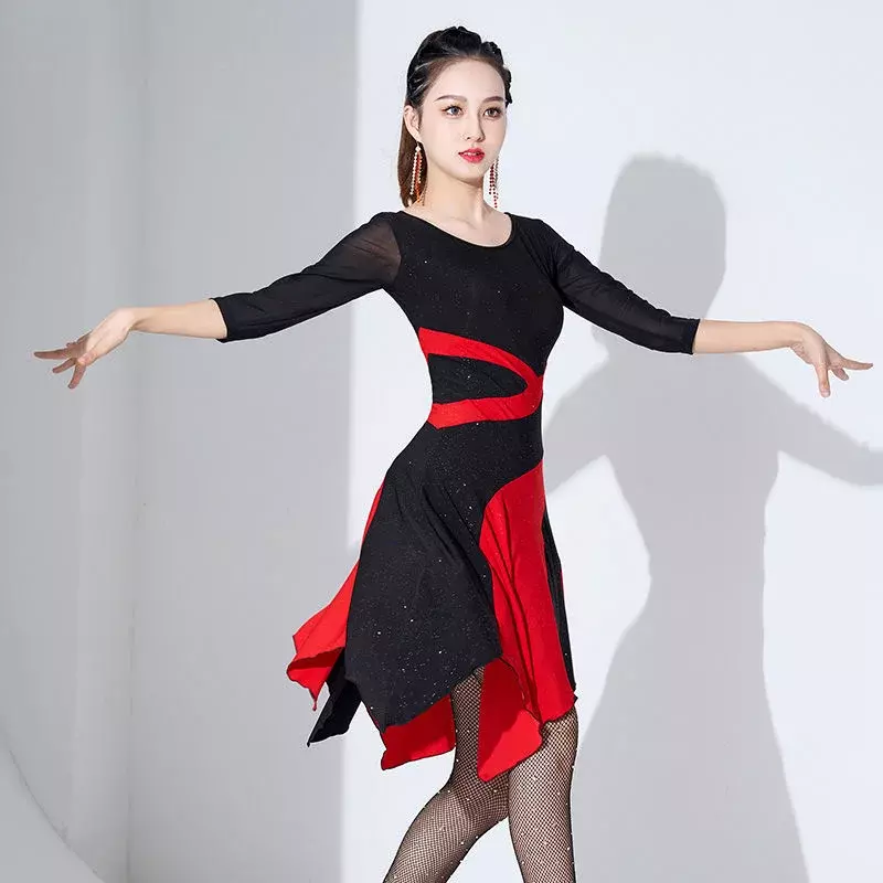 Neuer Stil schwarz rot unregelmäßig latein amerikanisch Tanz kleid Ärmel quadratisch Jitba weiblich Übungs rock Erwachsenen Kostüm Rumba Streifen Nähte