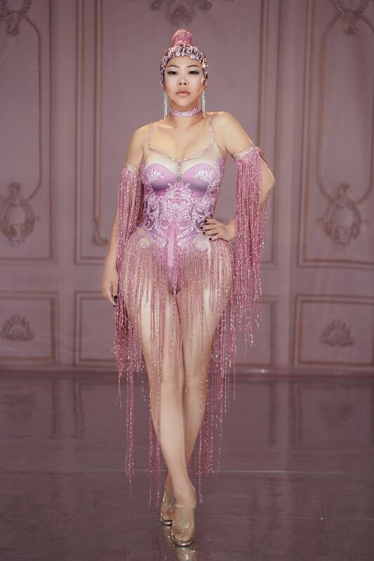 Jumpsuit panggung rumbai merah muda seksi Bodysuit melar kristal klub malam wanita pakaian pertunjukan gadis pertunjukan Leotard tiang tari