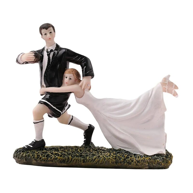 Topper tort weselny panna młoda i pan młody figurka piłki nożnej unikatowy Ornament przenośna zabawna para statua dla wieczór panieński pulpitu