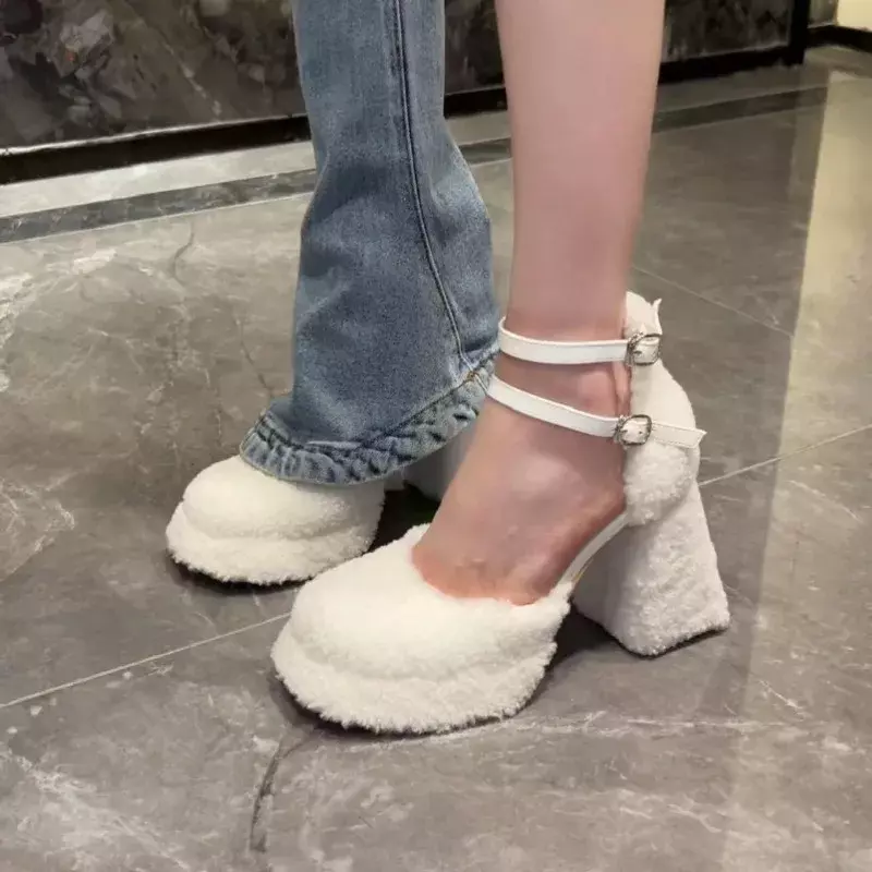 Женские туфли-лодочки с пряжкой, зимние однотонные Туфли с круглым носком, на массивном каблуке, с бархатной подкладкой, 2023
