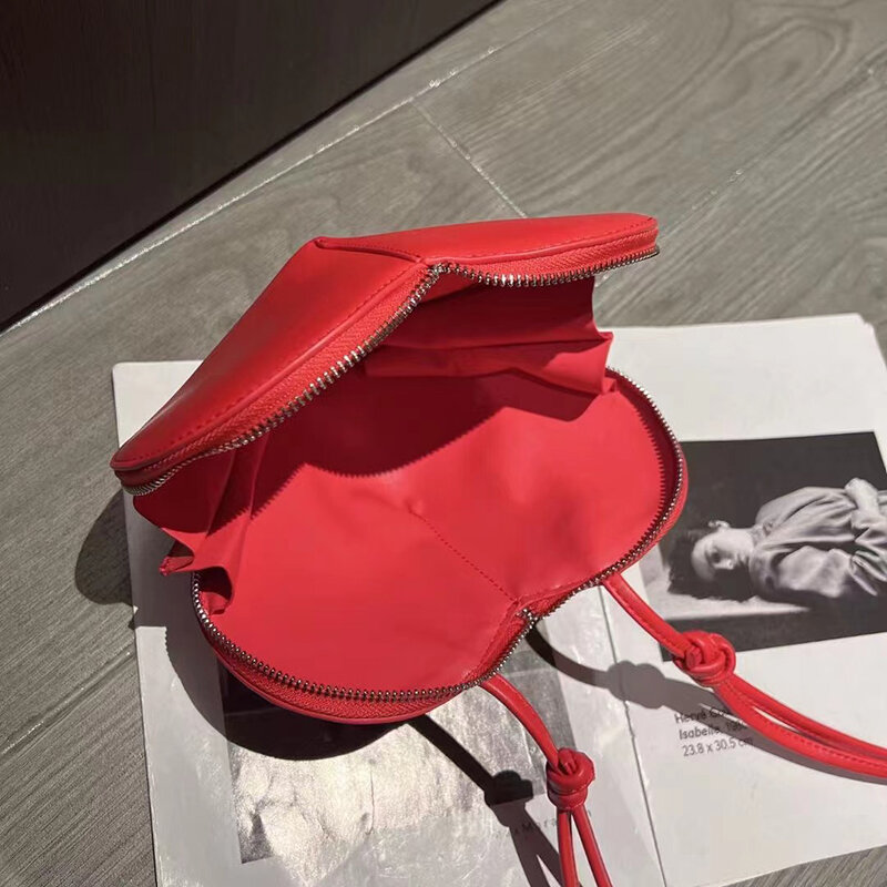 Peach Heart Shape Luxury Designer Handbags For Women 2023 New Fashion Purse Simple Versatile Lady Small Shoulder Crossbody Bags